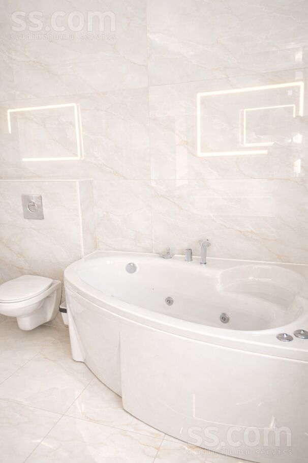 Laivu, Baltezers, Rīgas rajons, Garkalnes nov. — maja