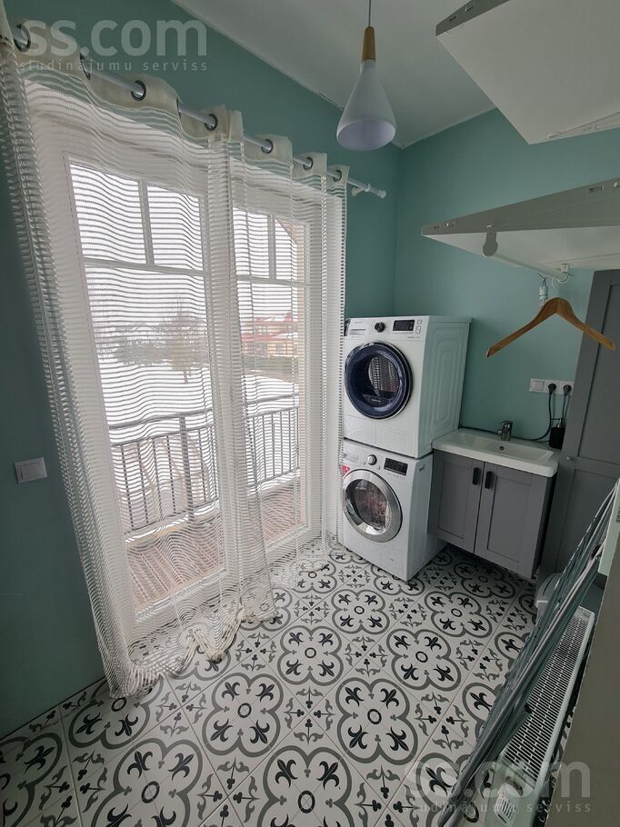 Starzdu 6, Mārupe, Rīgas rajons, Mārupes pag. — maja