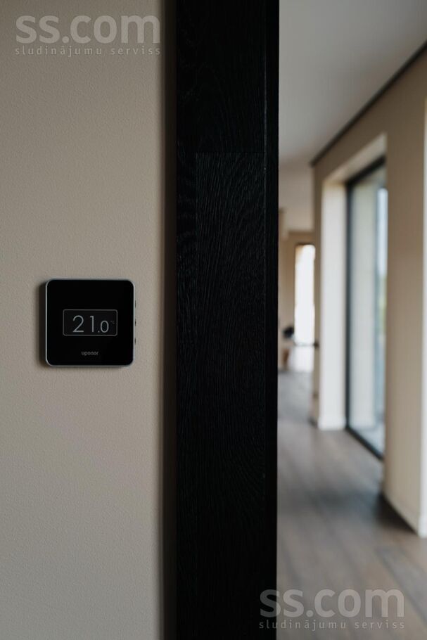 Viktorijas, Dzilnuciems, Rīgas rajons, Babītes pag. — maja