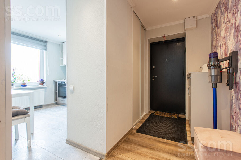 Asteru 4, Jelgava un raj., Jelgava — dzivoklis