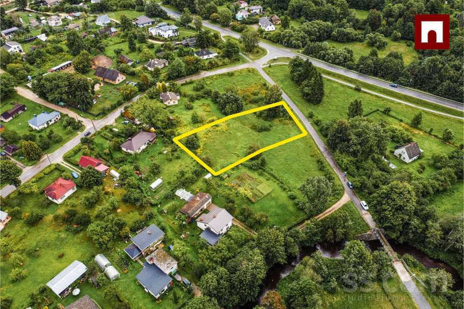 Upes 1, Zvejniekciems, Saulkrastu l. t. — zeme