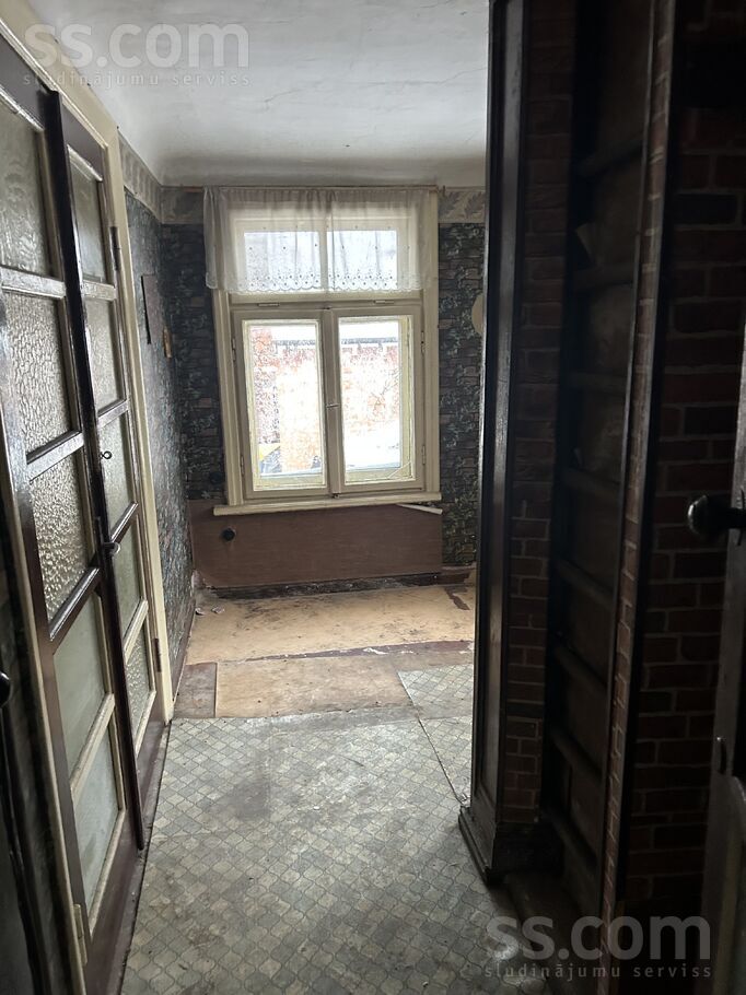 M. Šķērsiela 4, Rīga — maja