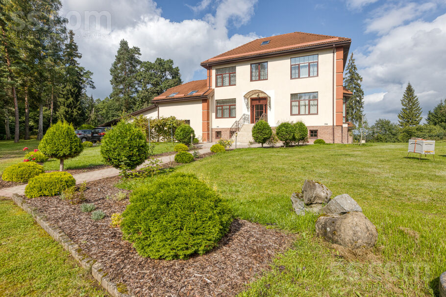 Rožkalni 2, Ogre un raj., Birzgales pag. — maja