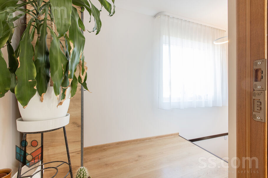 Lefkoju 17, Ziedonis, Rīgas rajons, Ķekavas pag. — maja