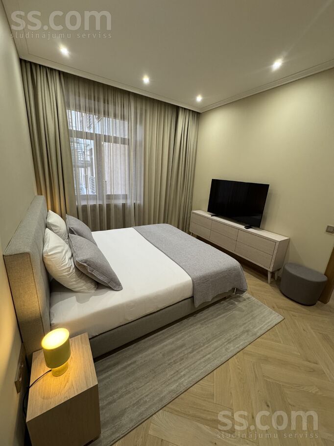 Raiņa bulv. 2, Rīga — dzivoklis