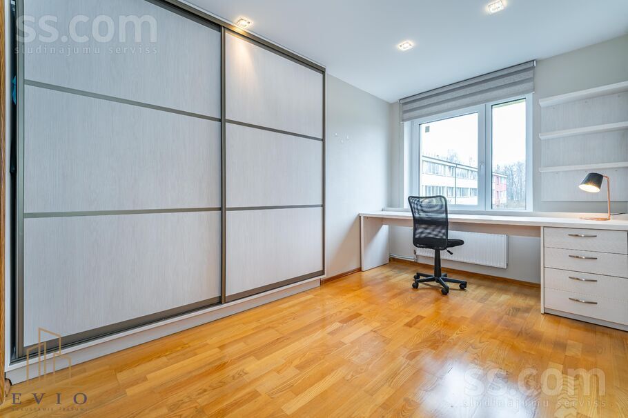 Saules 11, Brankas, Jelgava un raj., Cenu pag. — dzivoklis