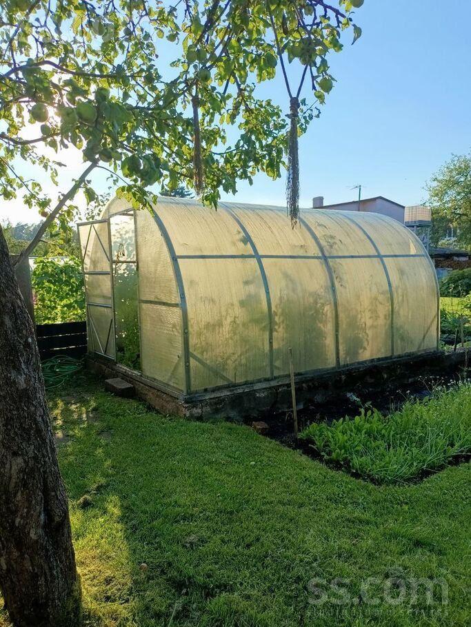 Dārziņu Krasta iela 18, Ogre un raj., Ogre — maja