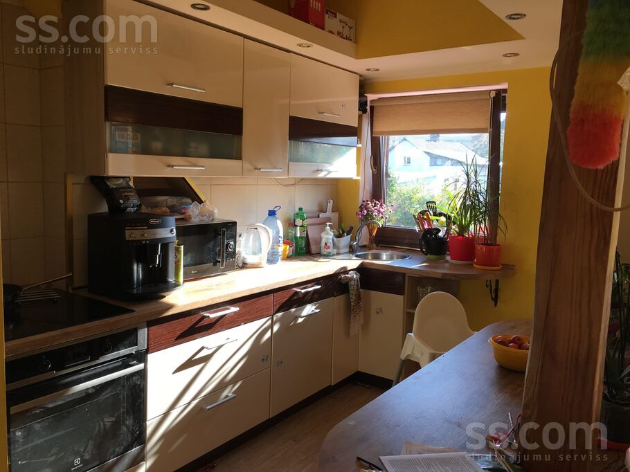 Lielā 9, Rīga — maja