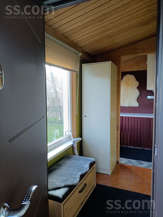 Kurzeme 127, Standzes ciems, Ventspils un raj., Tārgales pag. — maja