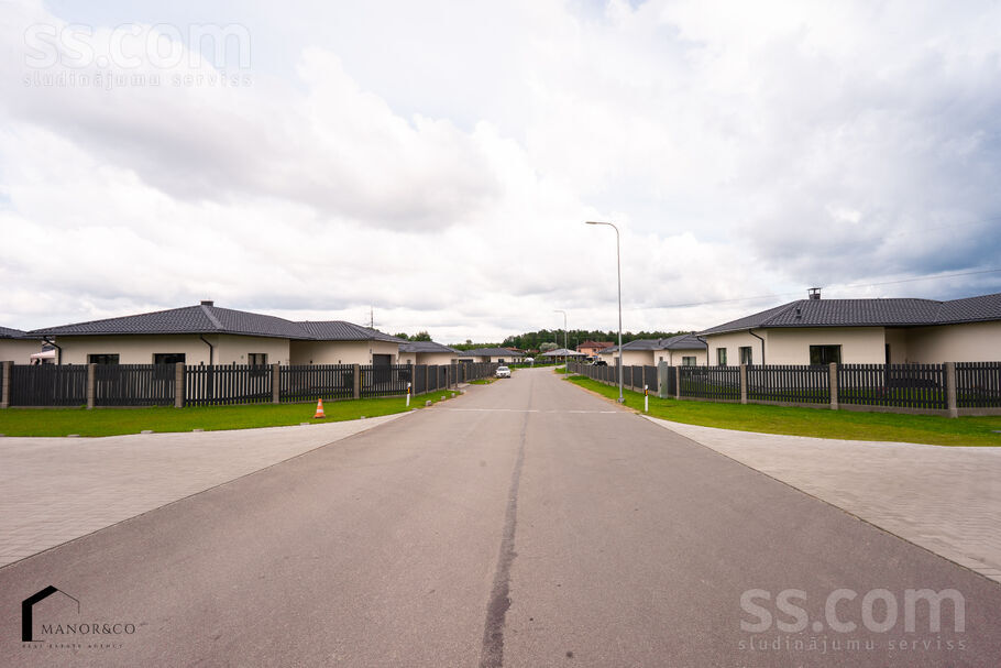 Palēju iela 5, Dreiliņi, Rīgas rajons, Stopiņu nov. — maja