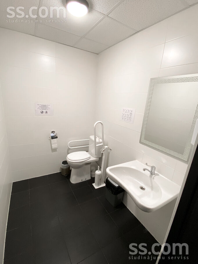 Tirgus 3, Krāslava un raj., Krāslava — telpa