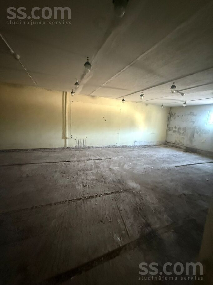 Varoņu iela 33, Rēzekne un raj., Rēzekne — birojs