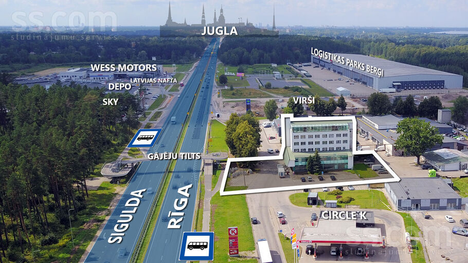 Brīvības gatve, Rīga — maja