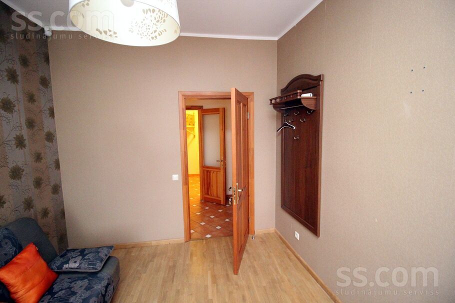 Planīcas 5b, Kuldīga un raj., Kuldīga — maja