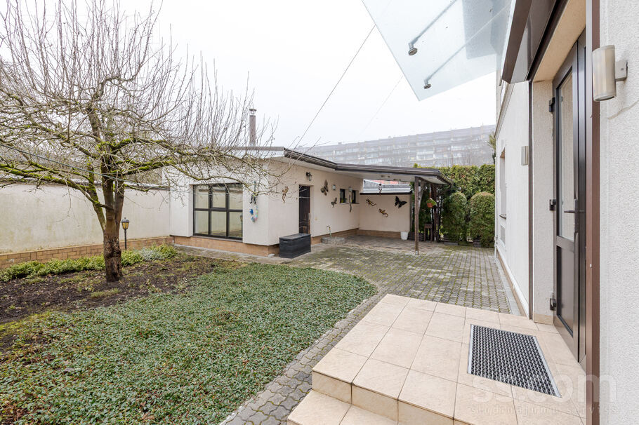 Kriķu 13, Rīga — maja