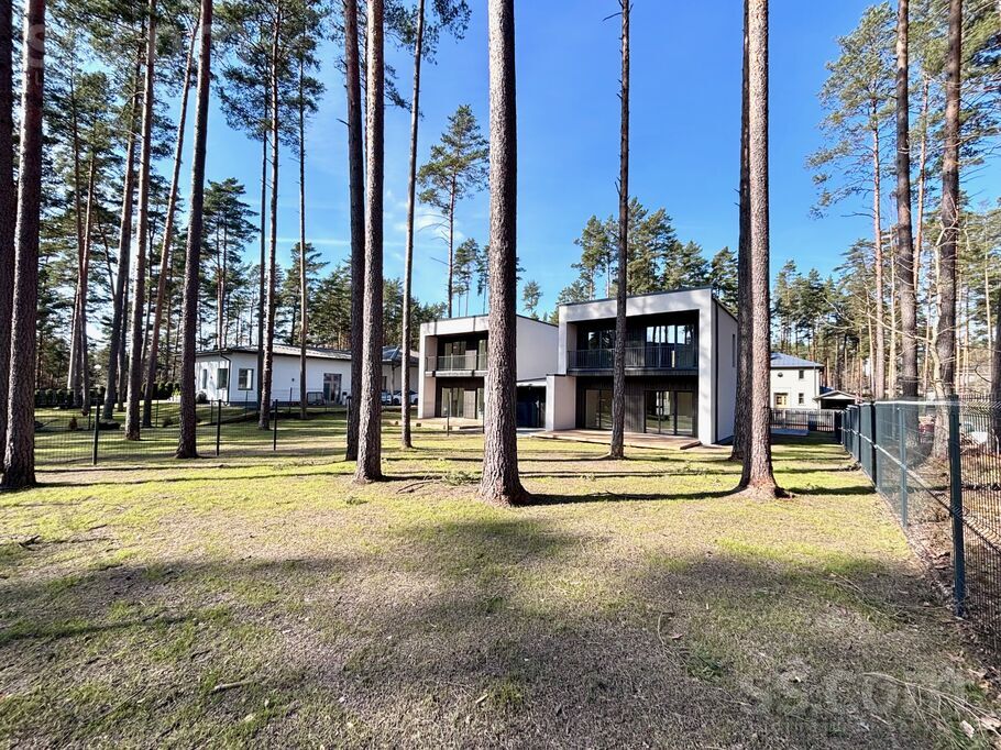 Dzintaru 4, Berģi, Rīgas rajons, Garkalnes nov. — maja