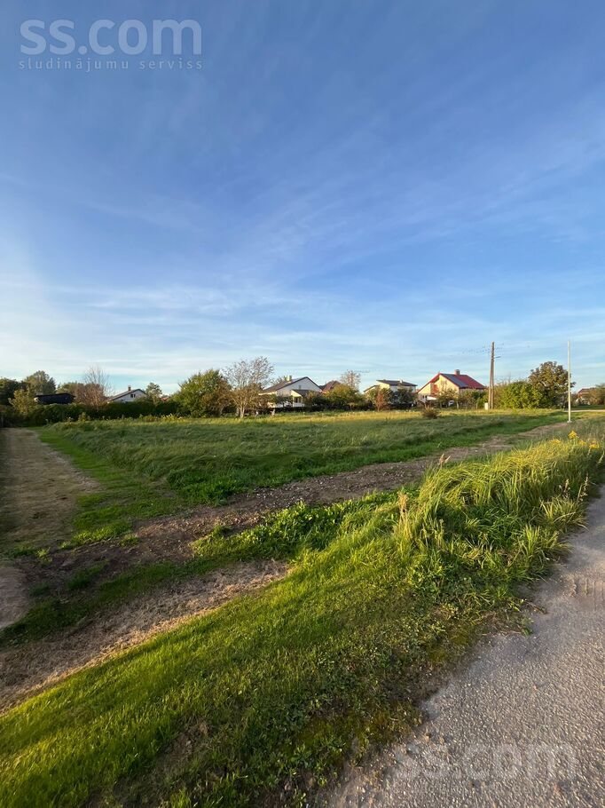 Ābeļu iela 33, Valmiermuiža, Valmiera un raj., Valmieras pag. — zeme