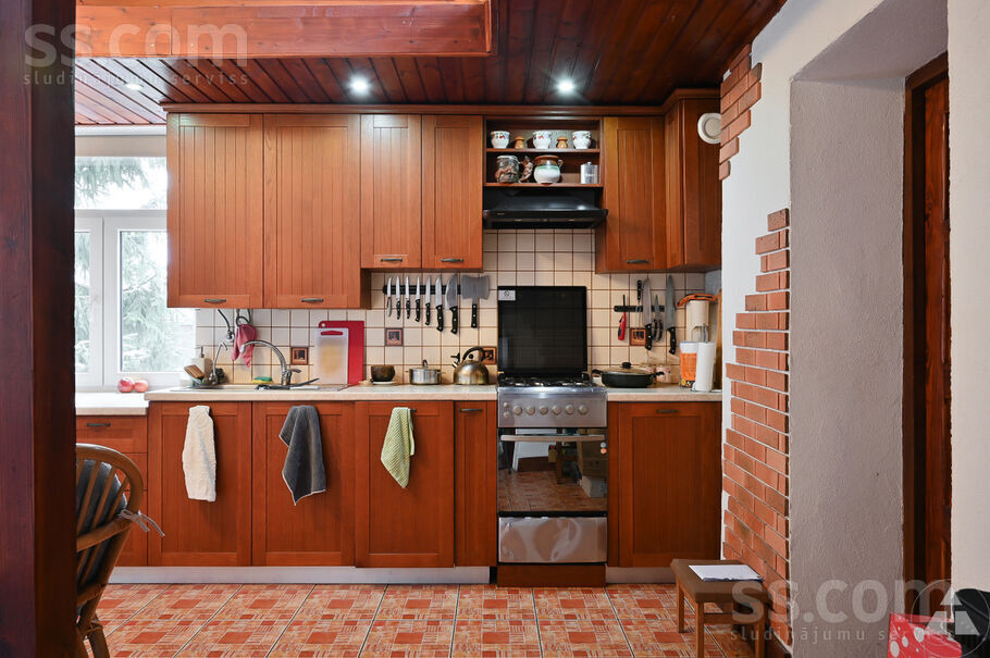 Rītupes 27, Rīga — maja