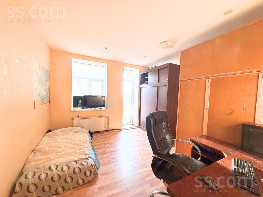 Vaļņu 12, Cēsis un raj., Cēsis — dzivoklis