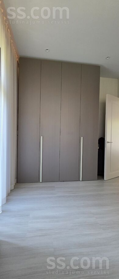 Brivibas prospekts 28, Jūrmala — dzivoklis