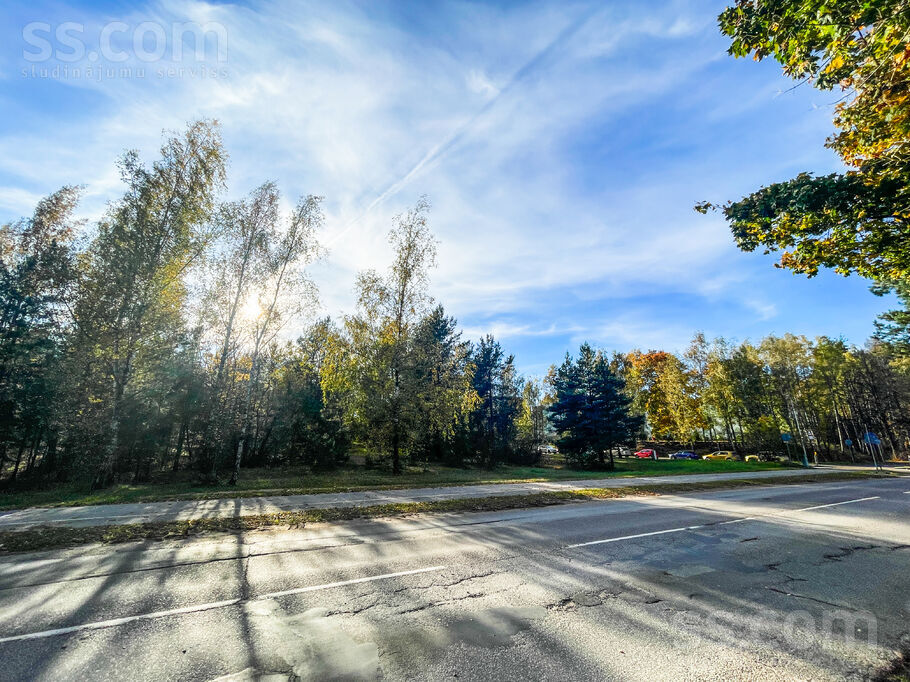 Vecāķu pr. 7, Rīga — zeme