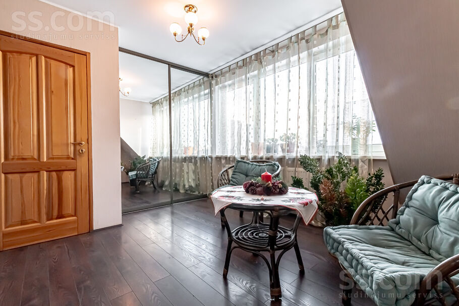 Tēriņu 74, Rīga — maja