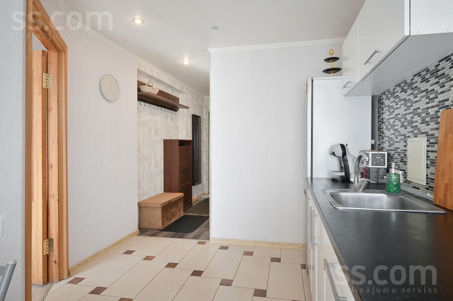 Jāņa Pliekšāna 98, Jūrmala — dzivoklis