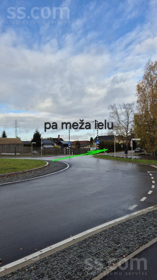 Mazā Meža 9, Rīgas rajons, Salaspils — zeme