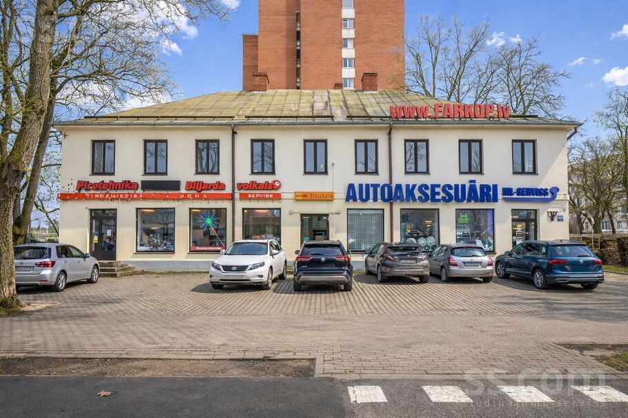 Brīvības gatve 422, Rīga, Jugla — telpa