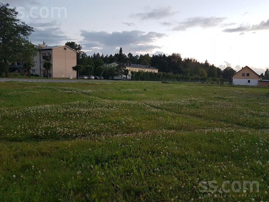 Selekcijas iela 11, Priekuļi, Cēsis un raj., Priekuļu pag. — zeme