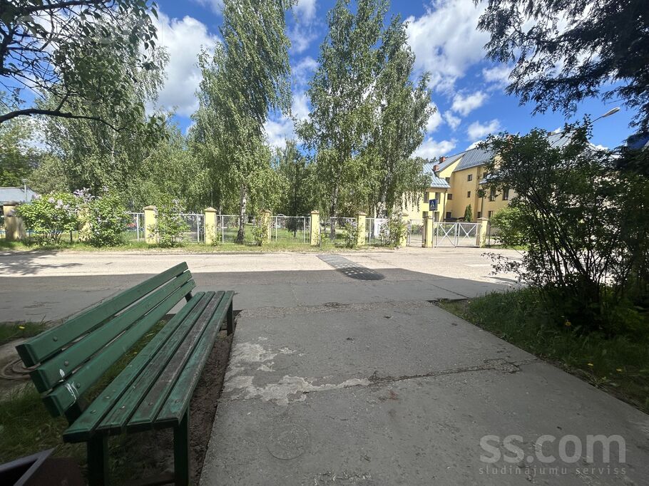 Gaismas 14, Daugavpils un raj., Daugavpils — dzivoklis