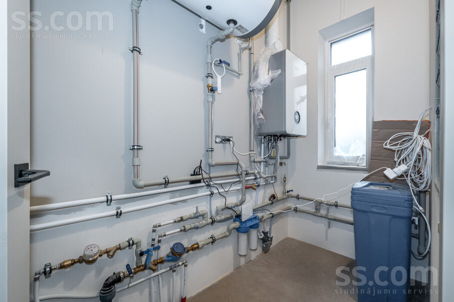 Melleņu iela 14, Ogre un raj., Ogre — maja