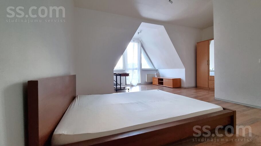 Krāsotāju 6, Rīga — maja