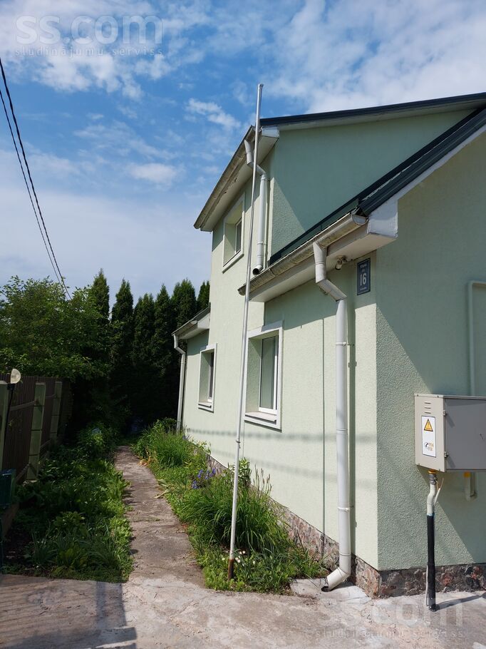 Piltenes 16, Jūrmala — maja