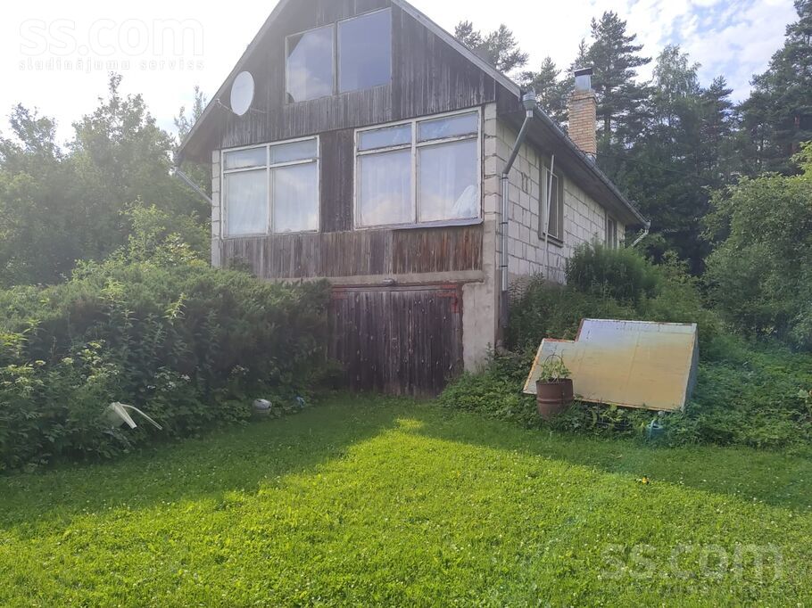 Lazdinu, Dzērumi, Rīgas rajons, Ķekavas pag. — maja