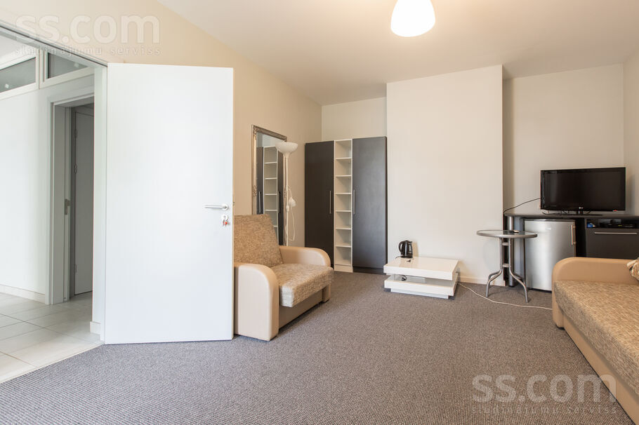 Jūras 10, Ragaciems, Tukums un raj. — maja