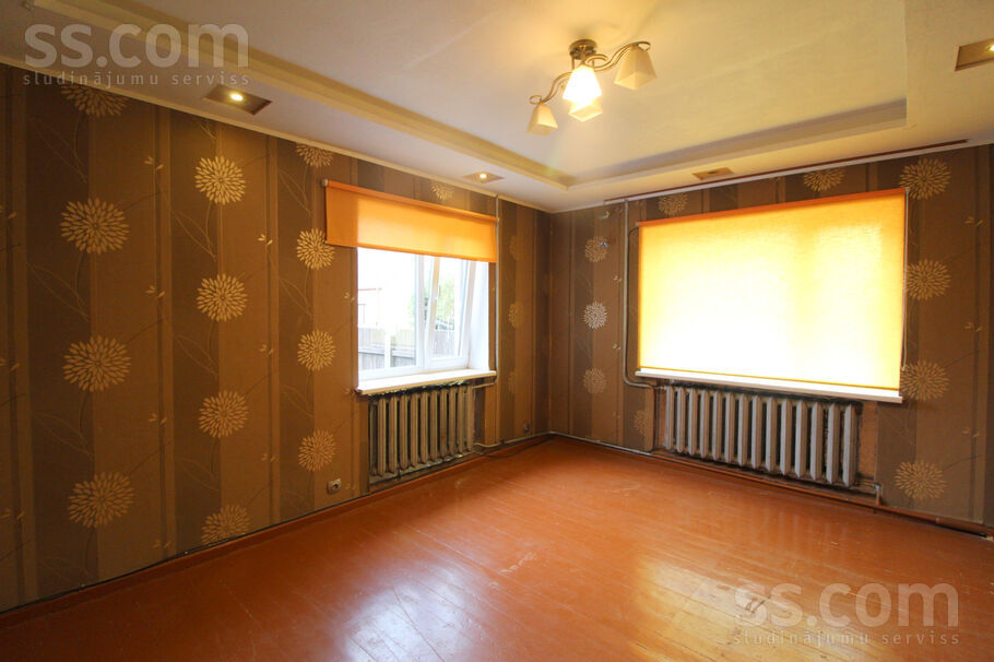 Usmas iela 15, Liepāja un raj., Liepāja — maja