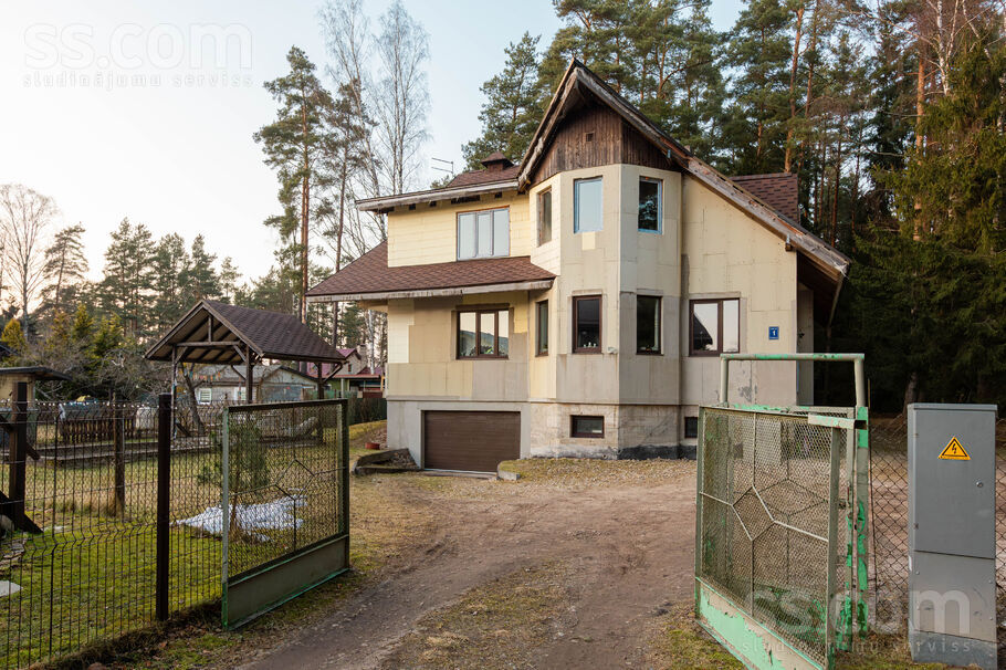 Grāvja iela 1, Rīgas rajons, Saulkrasti — maja