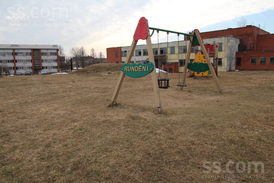 Latgales 5, Rundēni, Ludza un raj., Rundēnu pag. — dzivoklis