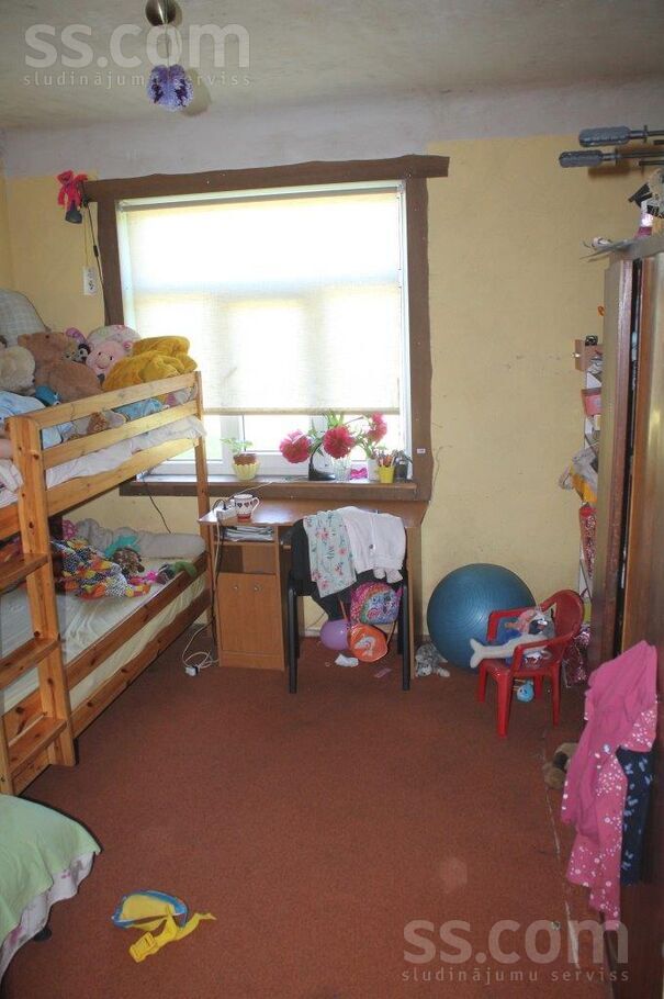 Ošu 2, Roja, Talsi un raj., Rojas pag. — maja