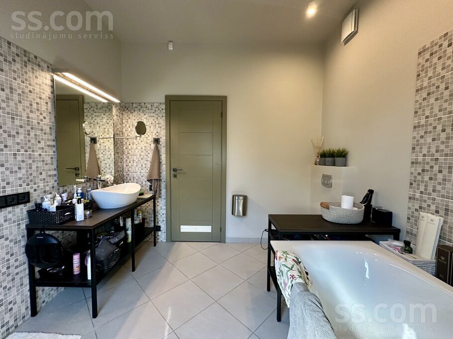 Strēlnieku 10a, Ogre un raj., Ikšķile — maja