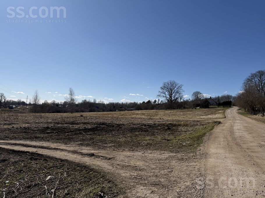 Lienes iela, Madona un raj., Madona — maja