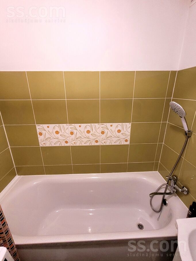 18 52, Saldus un raj., Brocēni — dzivoklis