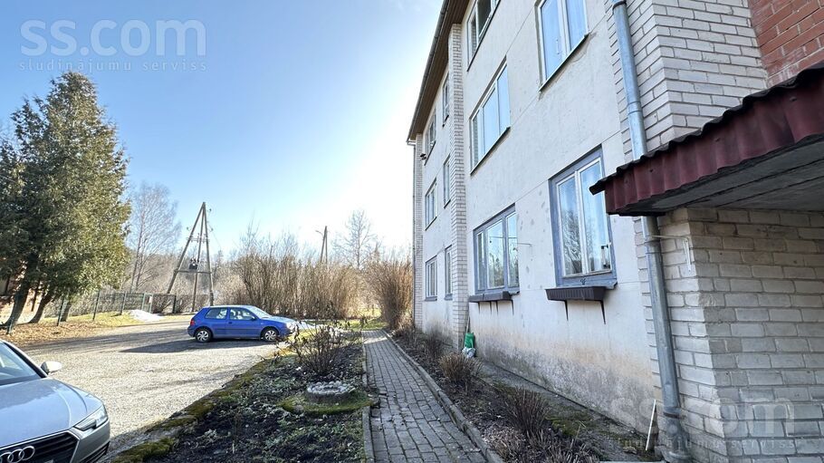 Puķu 1, Rauna, Cēsis un raj., Raunas pag. — dzivoklis