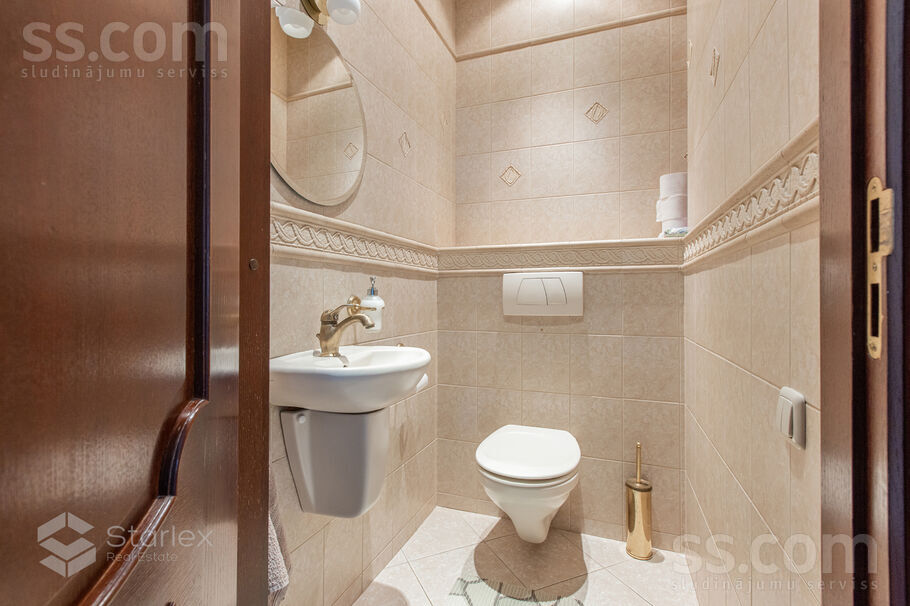 Ezera 16, Baltezers, Rīgas rajons, Ādažu nov. — maja