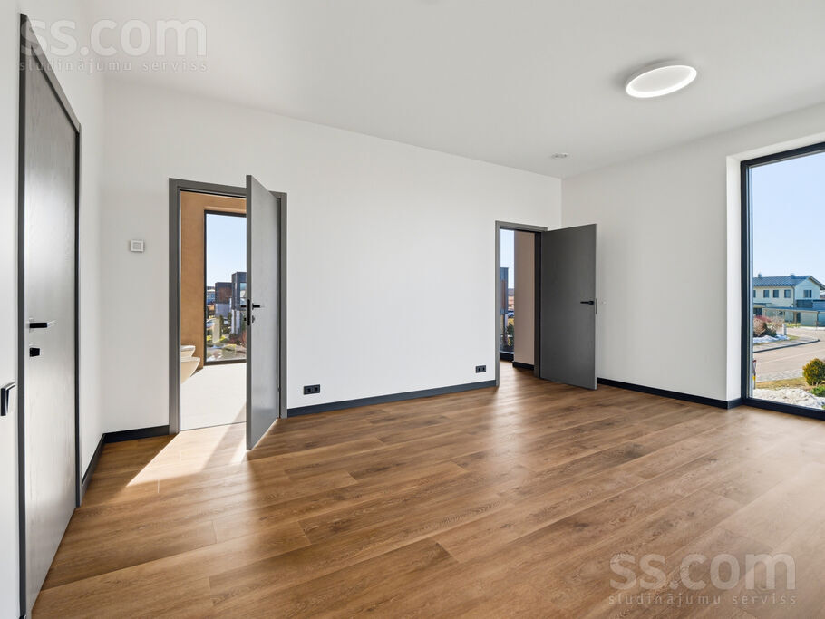 Nīcas 2, Piņķi, Rīgas rajons, Babītes pag. — maja