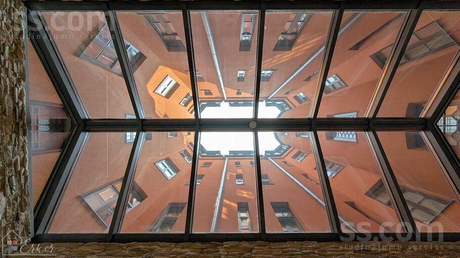 Kalniņa 6, Rīga — dzivoklis