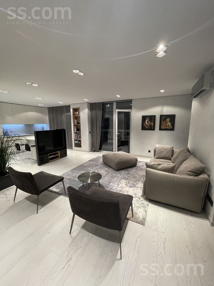 Zemgala gatve 80, Rīga — dzivoklis