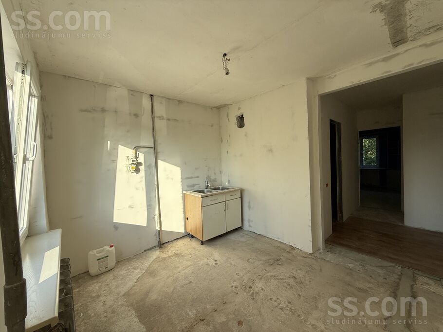 Viesturu 13, Sala, Jēkabpils un raj., Salas pag. — dzivoklis