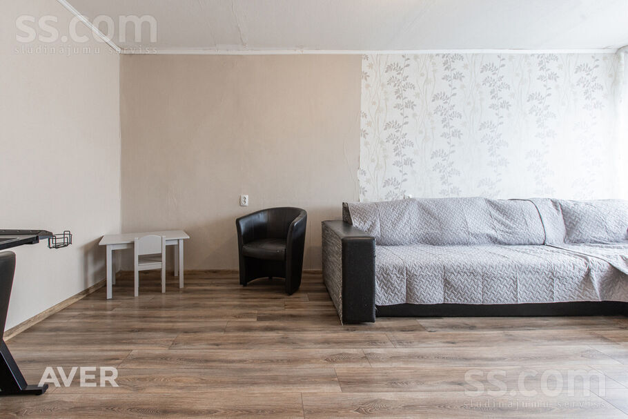 Asteru 4, Jelgava un raj., Jelgava — dzivoklis